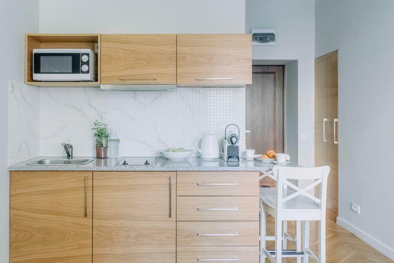 ורשה Apartel Plac Unii Lubelskiej Studio מראה חיצוני תמונה